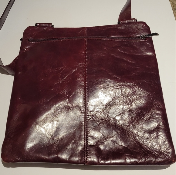 Danier Red Wine Leather Bag with Large pockets - Picture 6 of 7